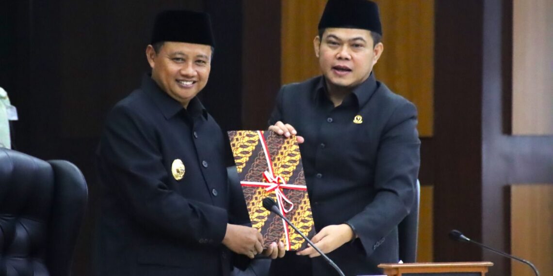 DPRD Jawa Barat Gelar Rapat Paripurna Dengar Jawaban Gubernur Jabar atas Pandangan Umum Fraksi-Fraksi