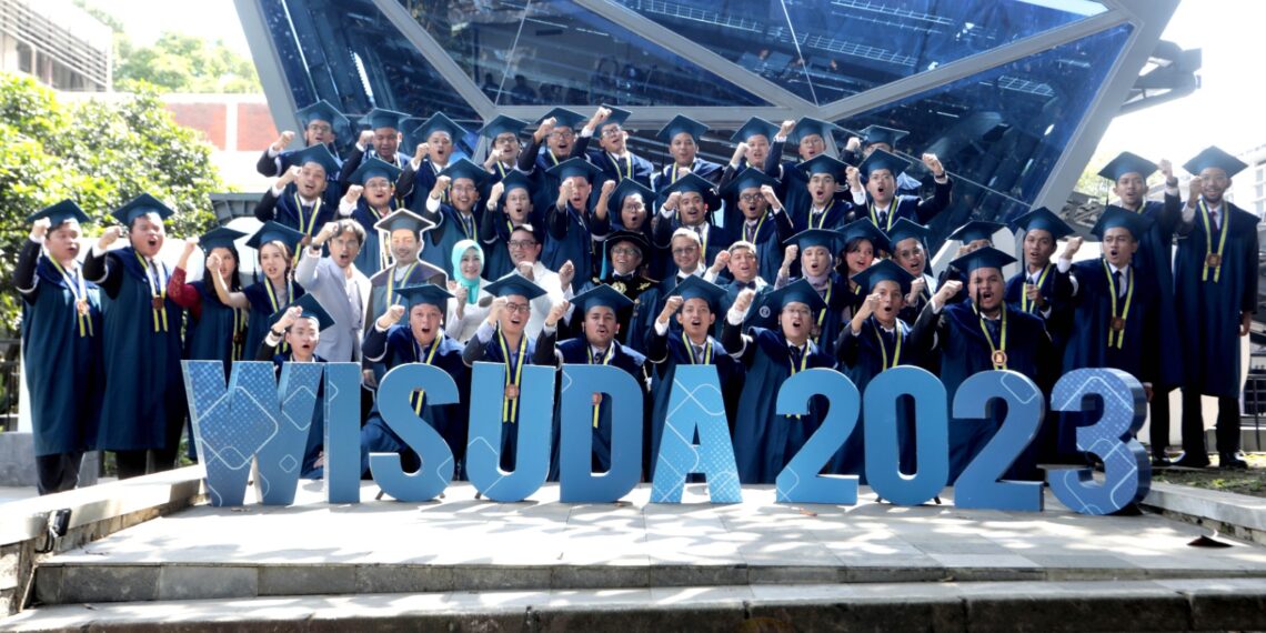 Pesan Ridwan Kamil : Lulusan FTMD ITB Harus Miliki Hidup yang Bermanfaat untuk Masyarakat