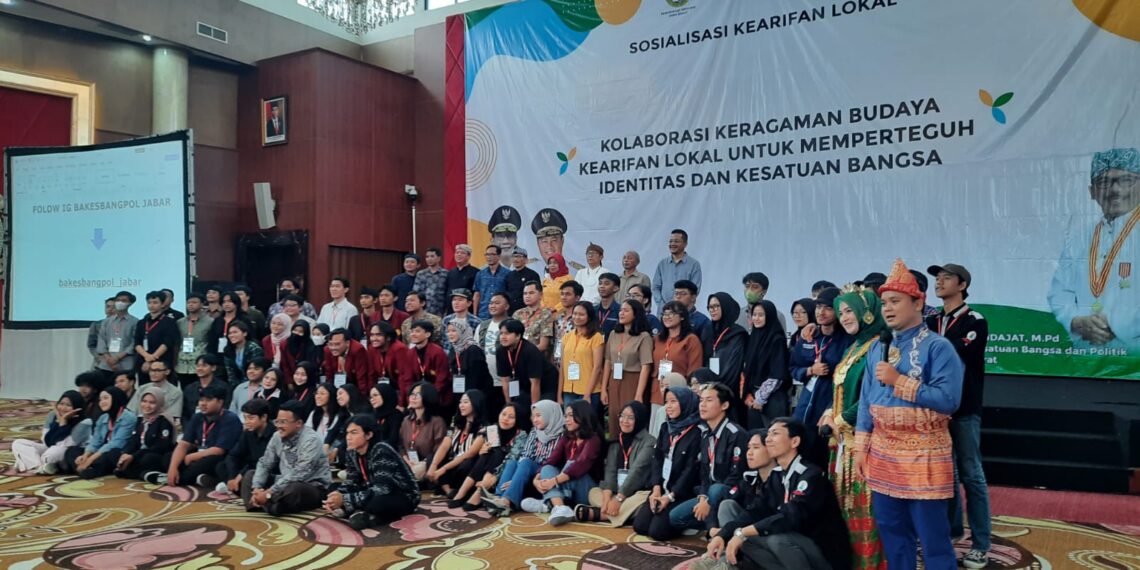 Kesbangpol Jabar Gelar Dialog Generasi Muda Lintas Suku dan Agama