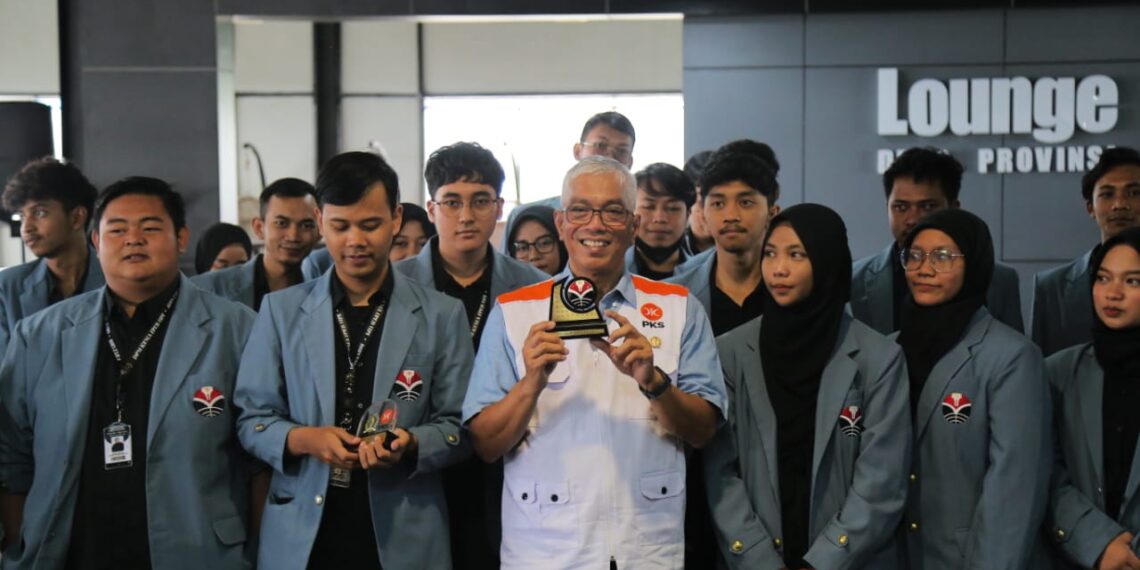 Pelajari Dunia Parlemen, Mahasiwa UPI  Kunjungi DPRD Jabar