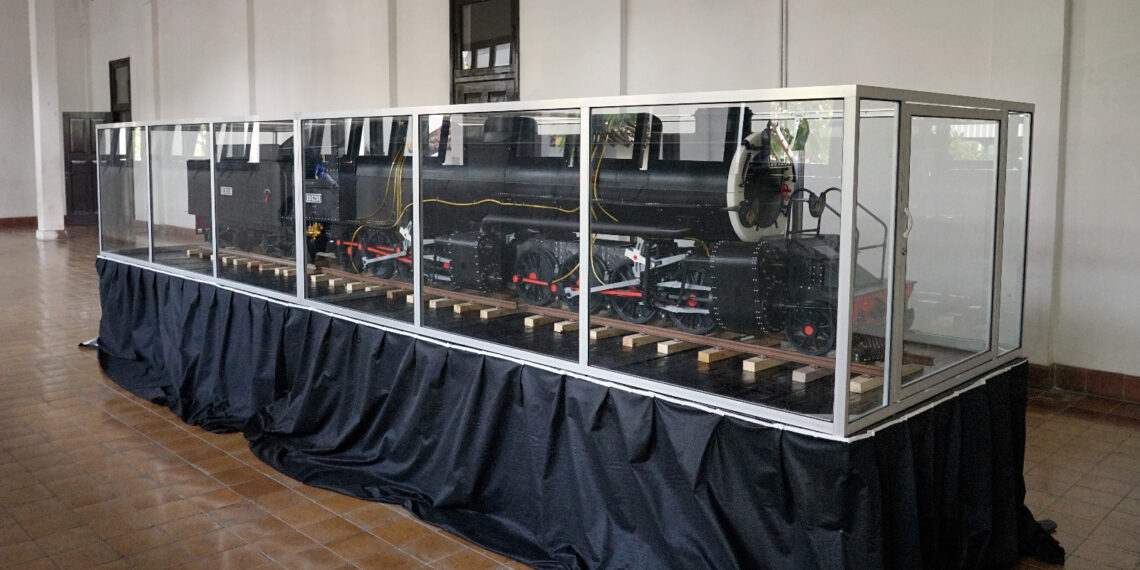 Miniatur Loko Terbesar Hadir di Lawang Sewu, Yuk Saksikan Kemegahannya