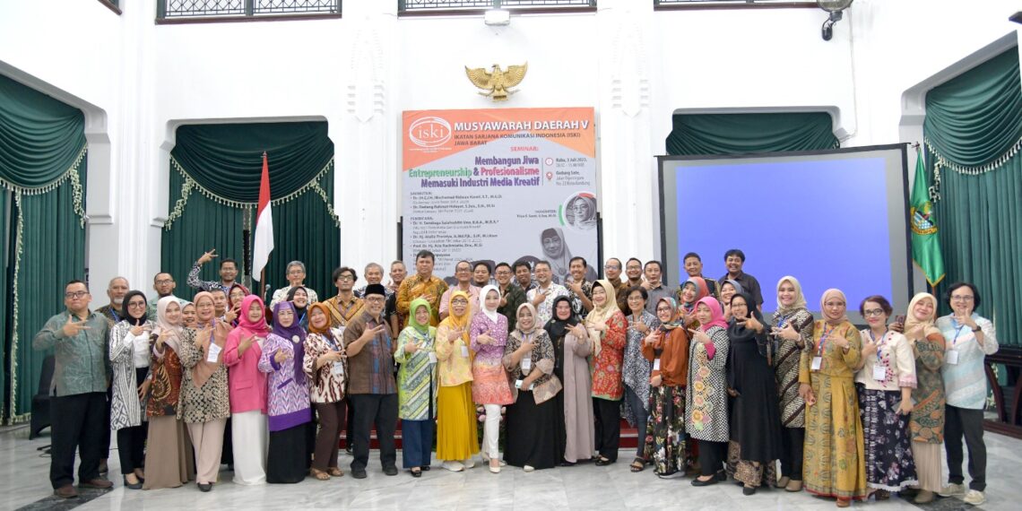 Atalia Praratya Terpilih Jadi Ketua ISKI Jabar