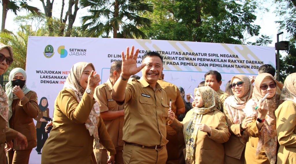 Sekretariat DPRD Jawa Barat Gelar Ikrar dan Teken Pakta Integritas Netralitas ASN