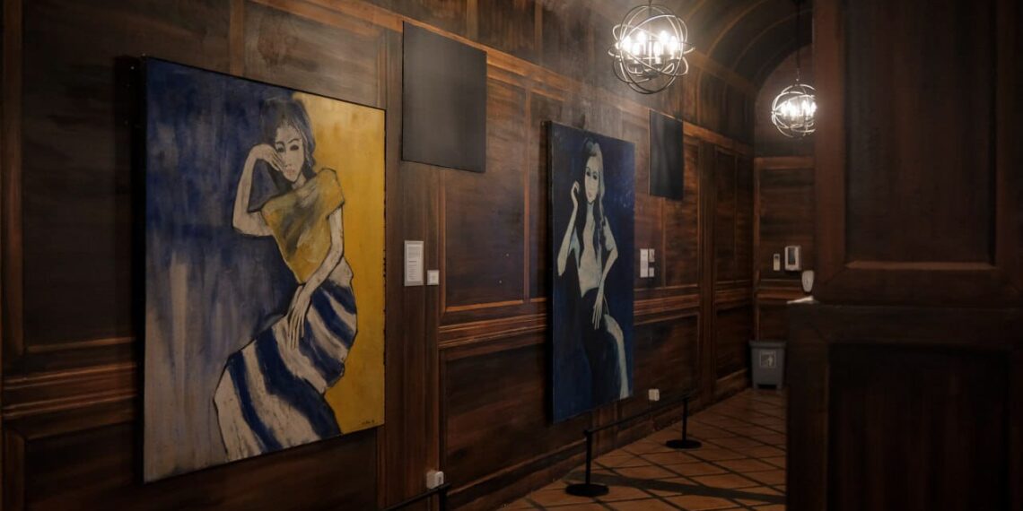 Identik Mata Bolong, Lukisan Maestro Jeihan Dipamerkan di Grey Art Gallery Braga