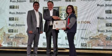 Direktur Keuangan dan Manajemen Risiko KAI Raih Penghargaan The Best CFO: Excellent in Accountability