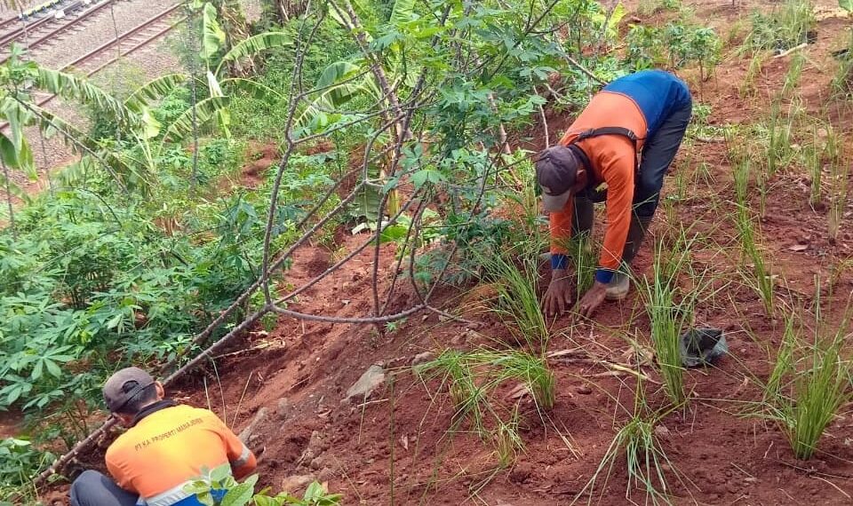 Antisipasi Longsor di Jalur KA, Ini Strategi KAI