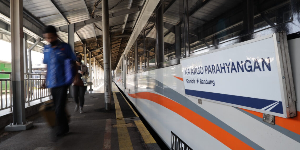 Seminggu Periode Libur Nataru, KAI Sudah Berangkatkan 1,4 Juta Penumpang