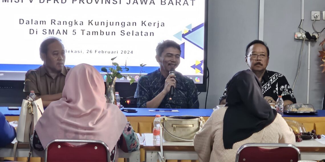 DPRD Jabar Minta SMAN 5 Tambun Selatan Maksimalkan Sarpras yang Ada