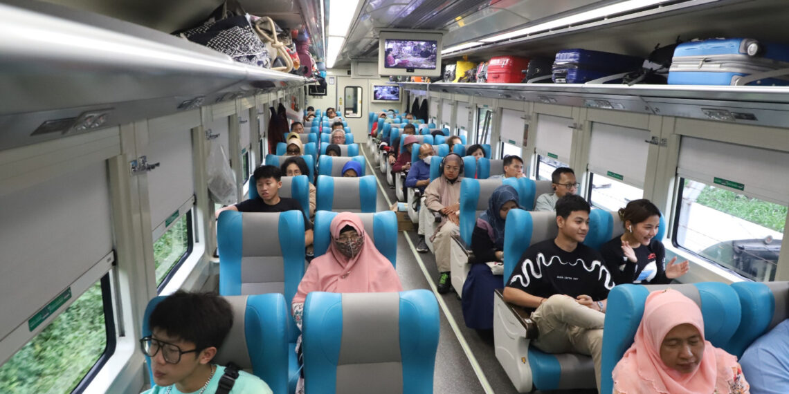 Segera Pesan, KAI Buka Pemesanan Tiket 24 KA Tambahan Lebaran untuk Tahap Pertama