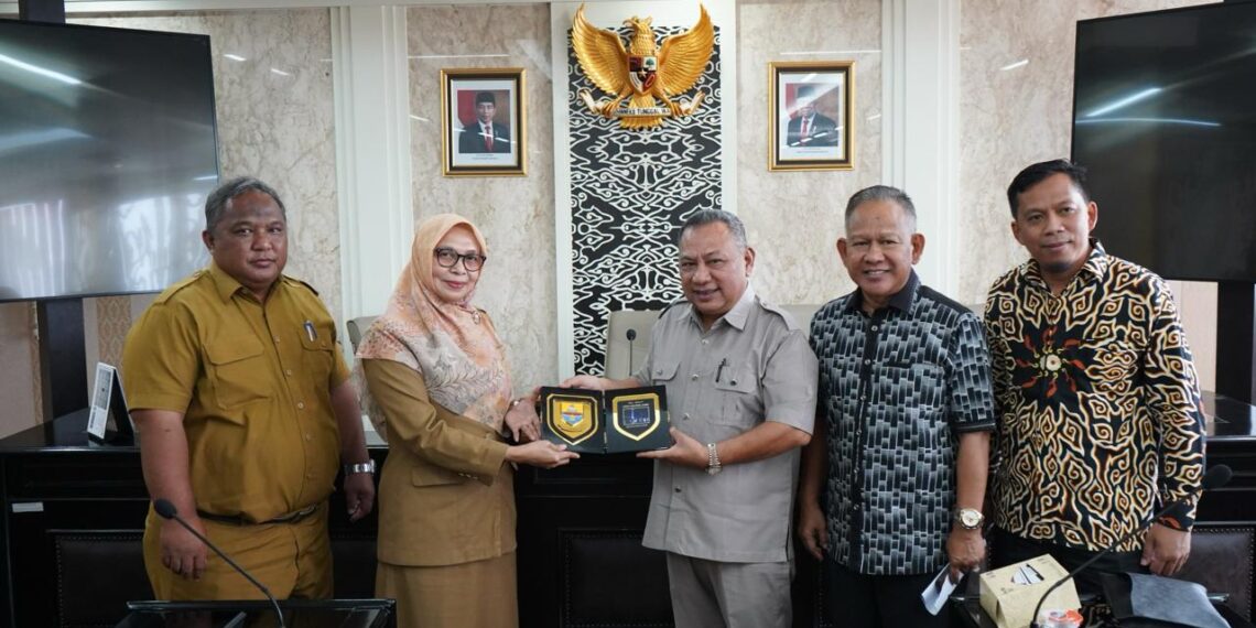 BK Award DPRD Jawa Barat Jadi Role Model DPRD Provinsi Jambi