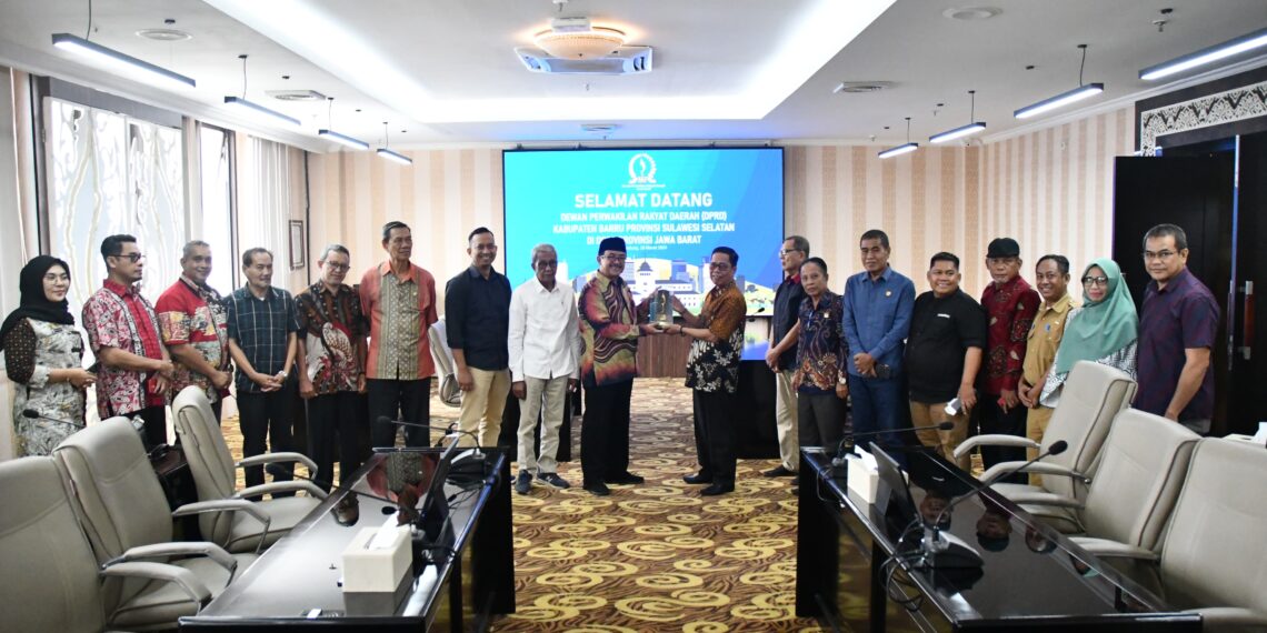Kunjungi DPRD Jabar, DPRD Kabupaten Barru Pelajari Ini