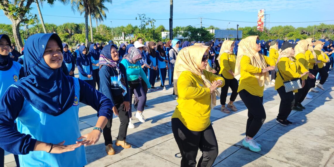 Melalui Senam Masal, Satpol PP Jabar Sosialisasikan Gempur Rokok Ilegal