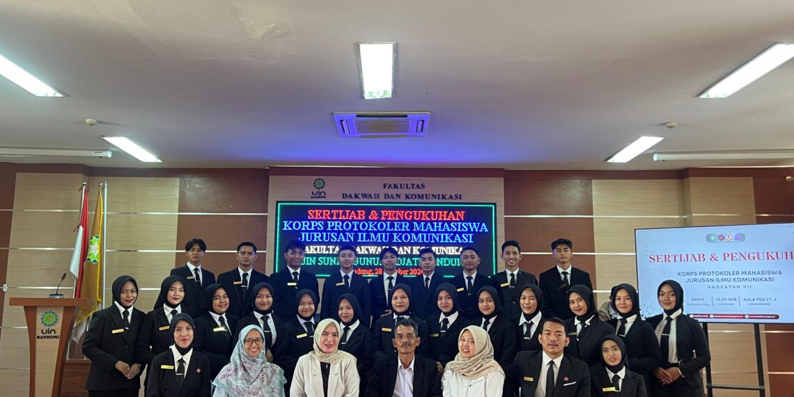Prodi Ilmu Komunikasi FDK UIN Bandung Lantik KPMJ Angkatan Ke-7