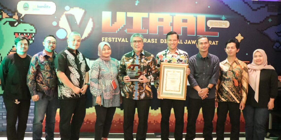 Kembangkan Sistem Data Terpusat, DPMD Jabar Sabet Gelar Juara